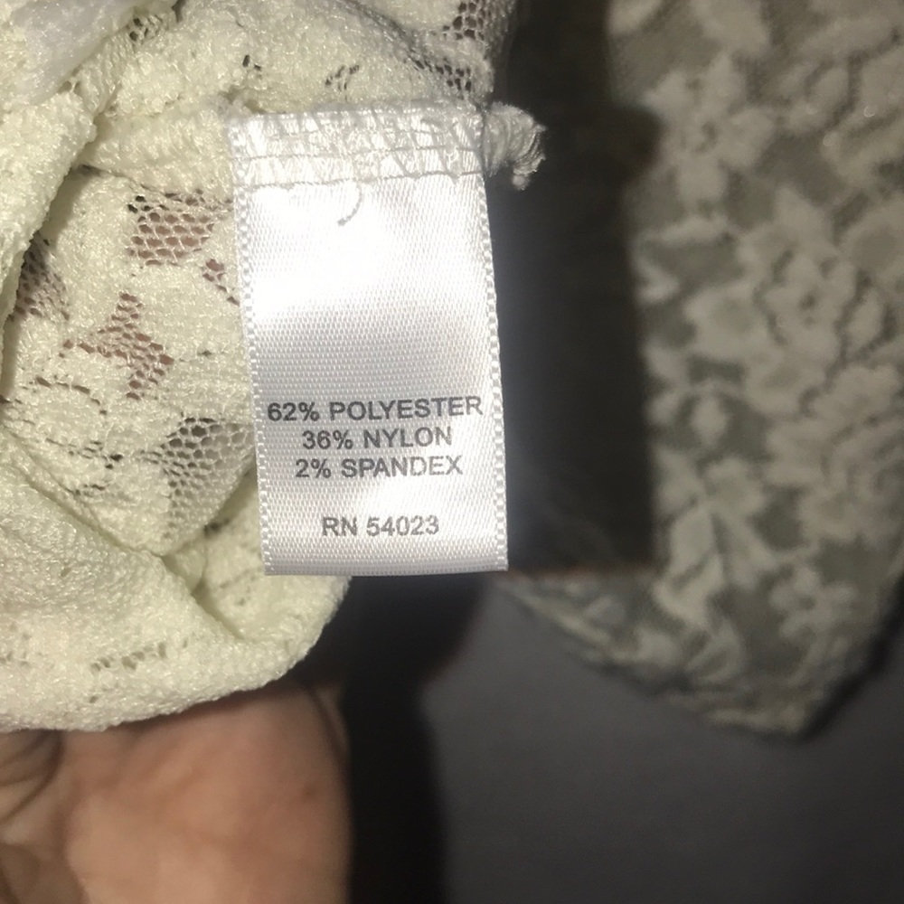 Lace Banana Republic Top - Picture 8 of 8